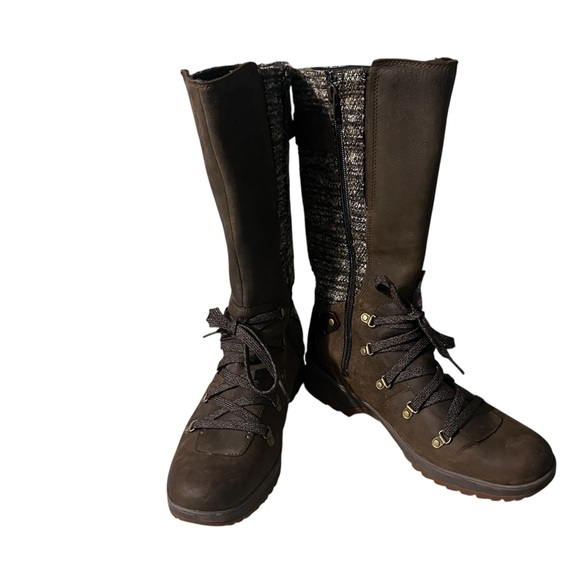 Merrell Dark Brown and Tan Lace Up Boots - Picture 3 of 6